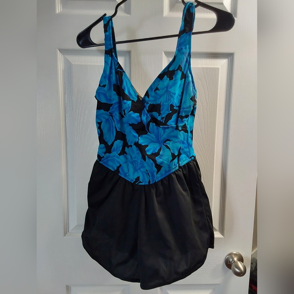 Black and Blue women's size 12 one piece Bathing Suit